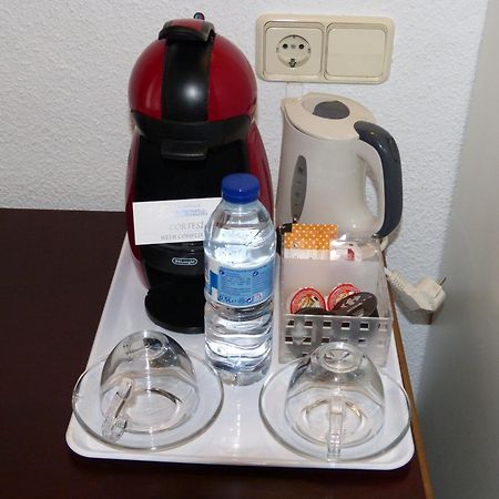 Hostal Navarra Pamplona Bagian luar foto