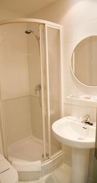 Hostal Navarra Pamplona Bagian luar foto